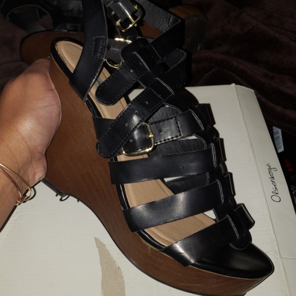 Women's platform heels - Picture 1 of 5